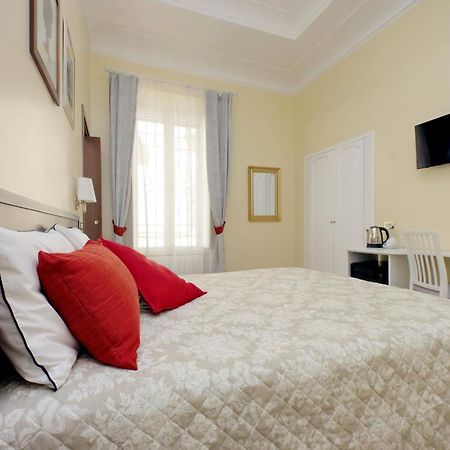 Fancy Guesthouse Vatican โรม ภายนอก รูปภาพ