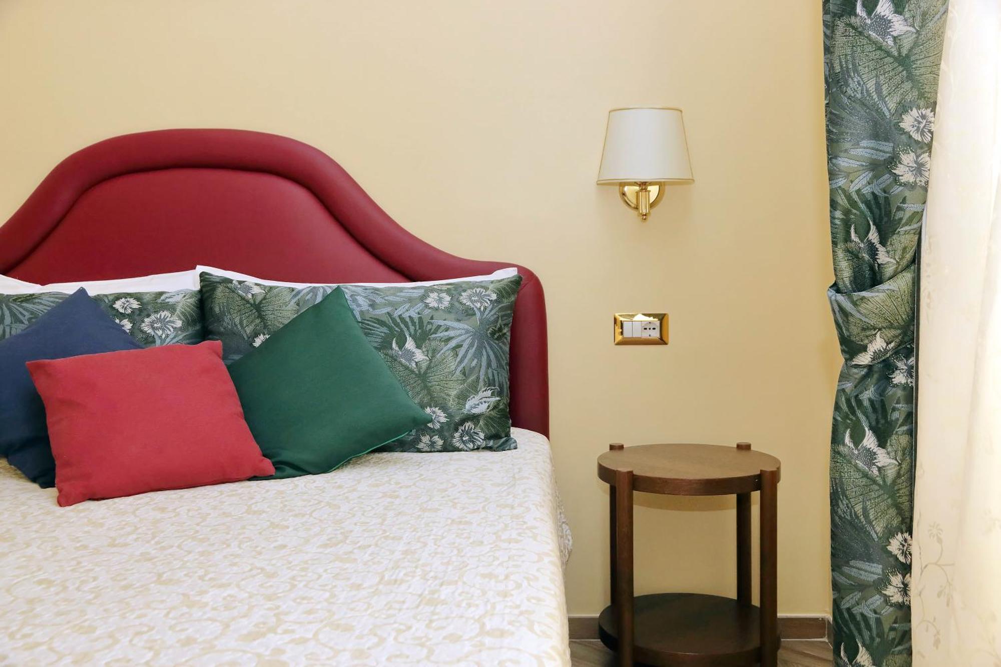 Fancy Guesthouse Vatican โรม ภายนอก รูปภาพ